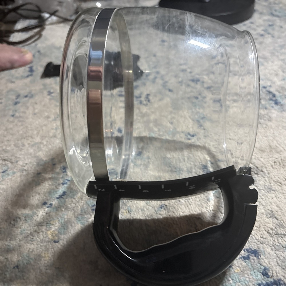 Unknown Brand 12 Cup Coffee Maker Replacement Carafe Decanter READ - Picture 6 of 9